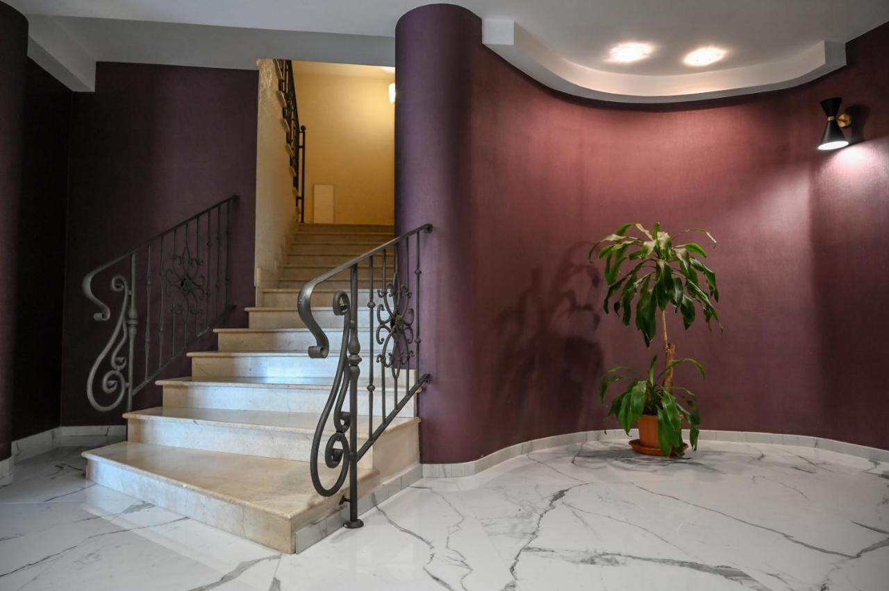 Roma Domus Hotel ポンツァーノ・ロマーノ エクステリア 写真