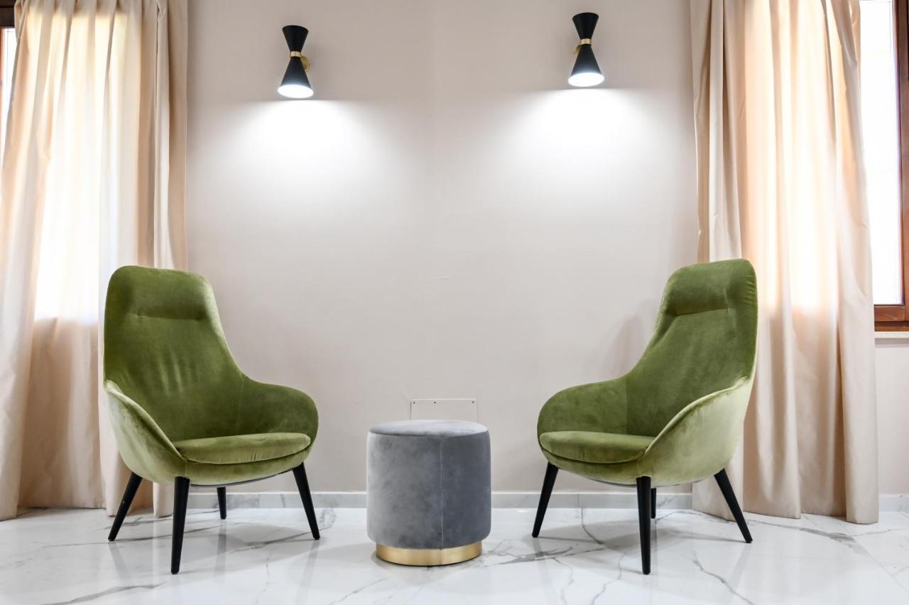 Roma Domus Hotel ポンツァーノ・ロマーノ エクステリア 写真