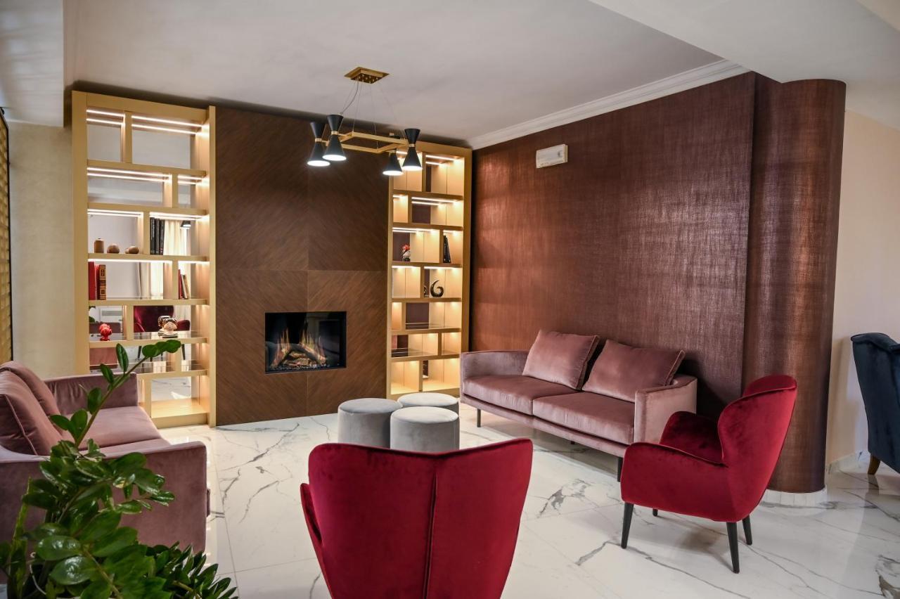 Roma Domus Hotel ポンツァーノ・ロマーノ エクステリア 写真