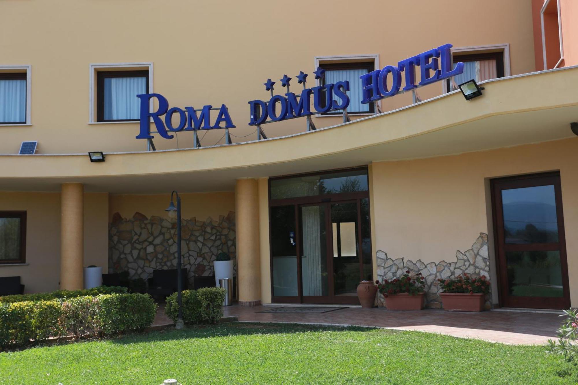 Roma Domus Hotel ポンツァーノ・ロマーノ エクステリア 写真